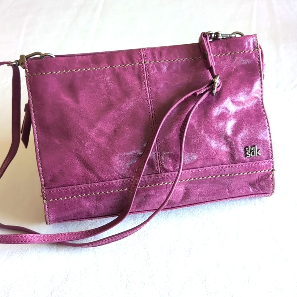 The Sak Iris Crossbody Purse in Facia Purple Leather